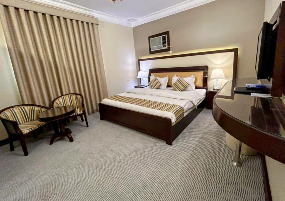 Al Mokhmalia Serviced Apartments Médine Extérieur photo