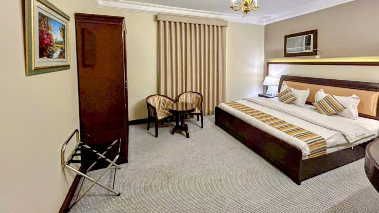 Al Mokhmalia Serviced Apartments Médine Extérieur photo