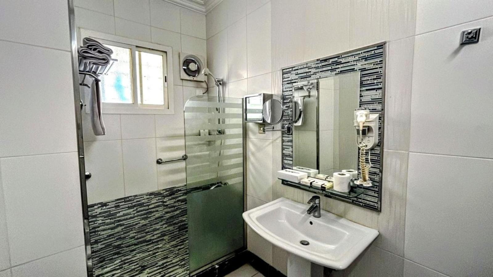 Al Mokhmalia Serviced Apartments Médine Extérieur photo